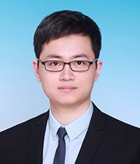 闫超